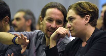 Pablo Iglesias i Ada Colau, a l'Hospitalet de Llobregat.