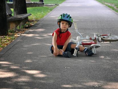 Cuando un niño es capaz de hacer cosas por sí mismo, fortalece su autoestima.