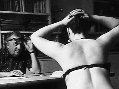 Fellini, en París, realizando el <i>casting</i> para <i>Casanova</i> en 1975.