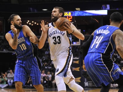 Marc Gasol, ante Fournier.