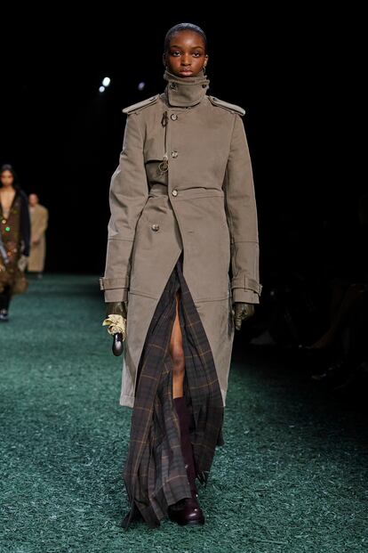 WOMEN FW 24-25/LONDON/FULL LENGTH/BURBERRY