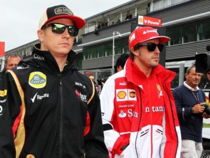 Alonso y Raikkonen en el Gran Premio de Bélgica de 2013.