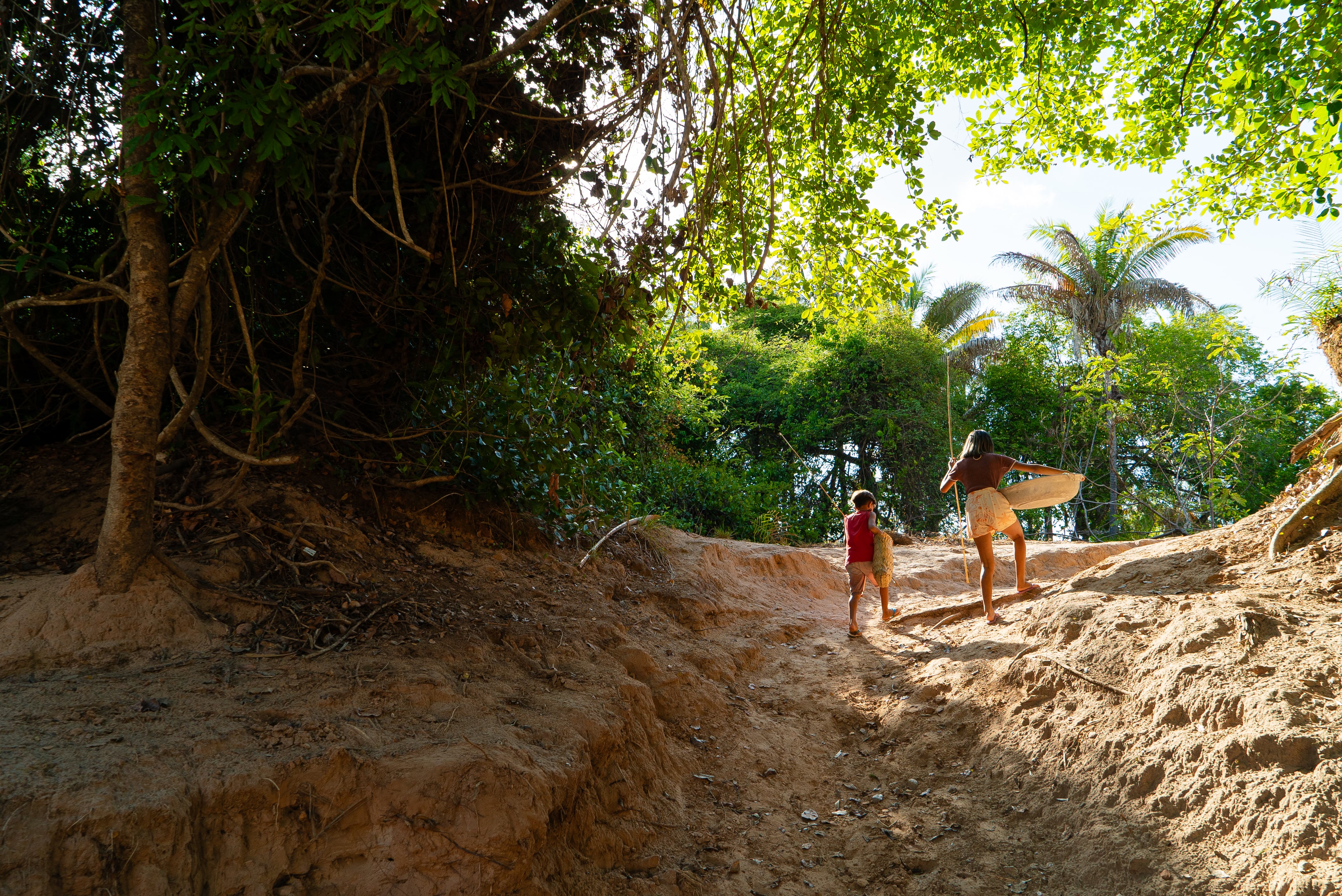Una niña en un pueblo rural del estado de Maranhão, en noviembre de 2023