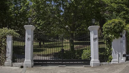 Ca l'Isard de Mataró, anomenat Els Cedres pels Muñoz Ramonet, la finca on hi ha 20 quadres del llegat.