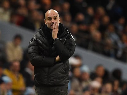 Pep Guardiola, en el derbi contra el United en el Etihad.