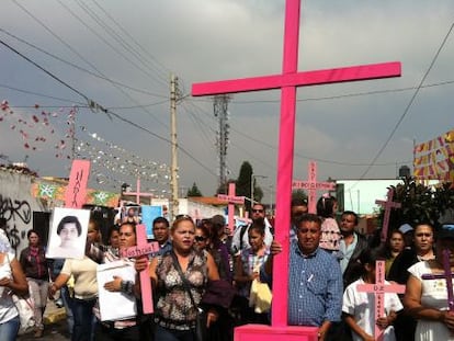 Manifestación en las calles de Chalco por los feminicidios