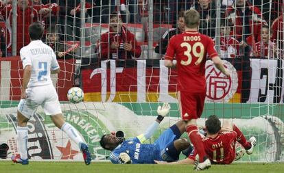 Olic, en el momento del primer gol del Bayern.