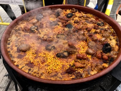 CASI A PUNTO, POCO ANTES DE AÑADIR EL HUEVO / CAPEL 