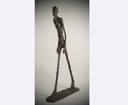 'L'homme qui marche I', escultura de Alberto Giacometti vendida por 74,1 millones de euros.