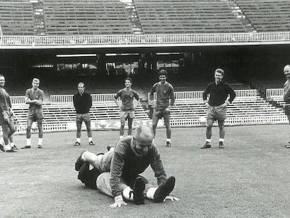 Salvador Artigas,  durante un entrenamiento con el Barcelona en 1968.