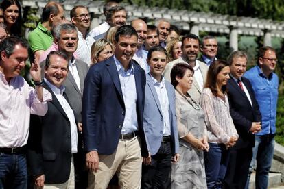 El secretario general del PSOE, Pedro Sánchez, tras reunirse con alcaldes y portavoces municipales, el pasado 23 de julio.