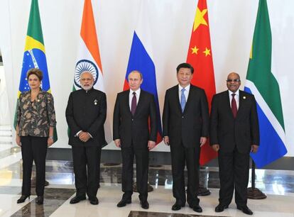 Los l&iacute;deres de los pa&iacute;ses BRICS en el encuentro previo a la cumbre del G-20. 