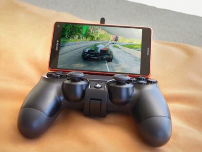 Los Sony Xperia Z3 ya permiten jugar a PS4 de forma remota