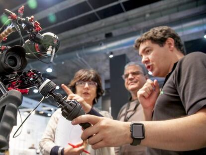 Exhibición de equipos de producción audiovisual durante la edición de 2016. El salón es bienal.