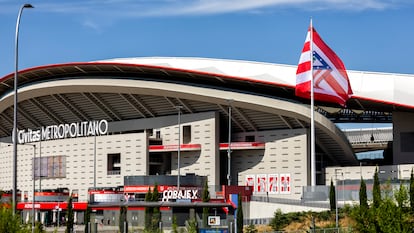 El estadio del Atlético de Madrid con la publicidad de Cívitas.