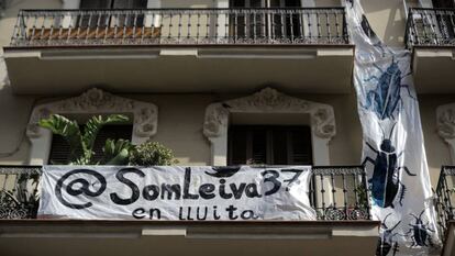 Protestas en el edificio de Hostafrancs.