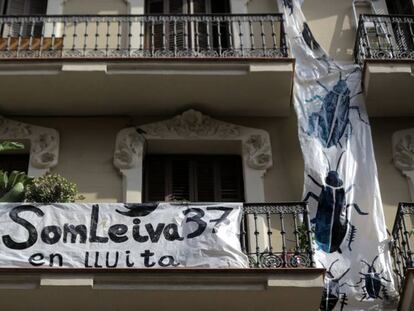 Protestas en el edificio de Hostafrancs.