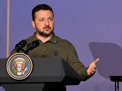 Fasano (Italy), 13/06/2024.- Ukrainian President Volodymyr Zelensky holds a joint press conference with the US president after they sign a security agreement following a bilateral meeting on the sidelines of the G7 summit in Savelletri (Brindisi), Italy, 13 June 2024. The 50th G7 summit will bring together the Group of Seven member states leaders in Borgo Egnazia resort in southern Italy from 13 to 15 June 2024. (Zelenski, Italia) EFE/EPA/ETTORE FERRARI
