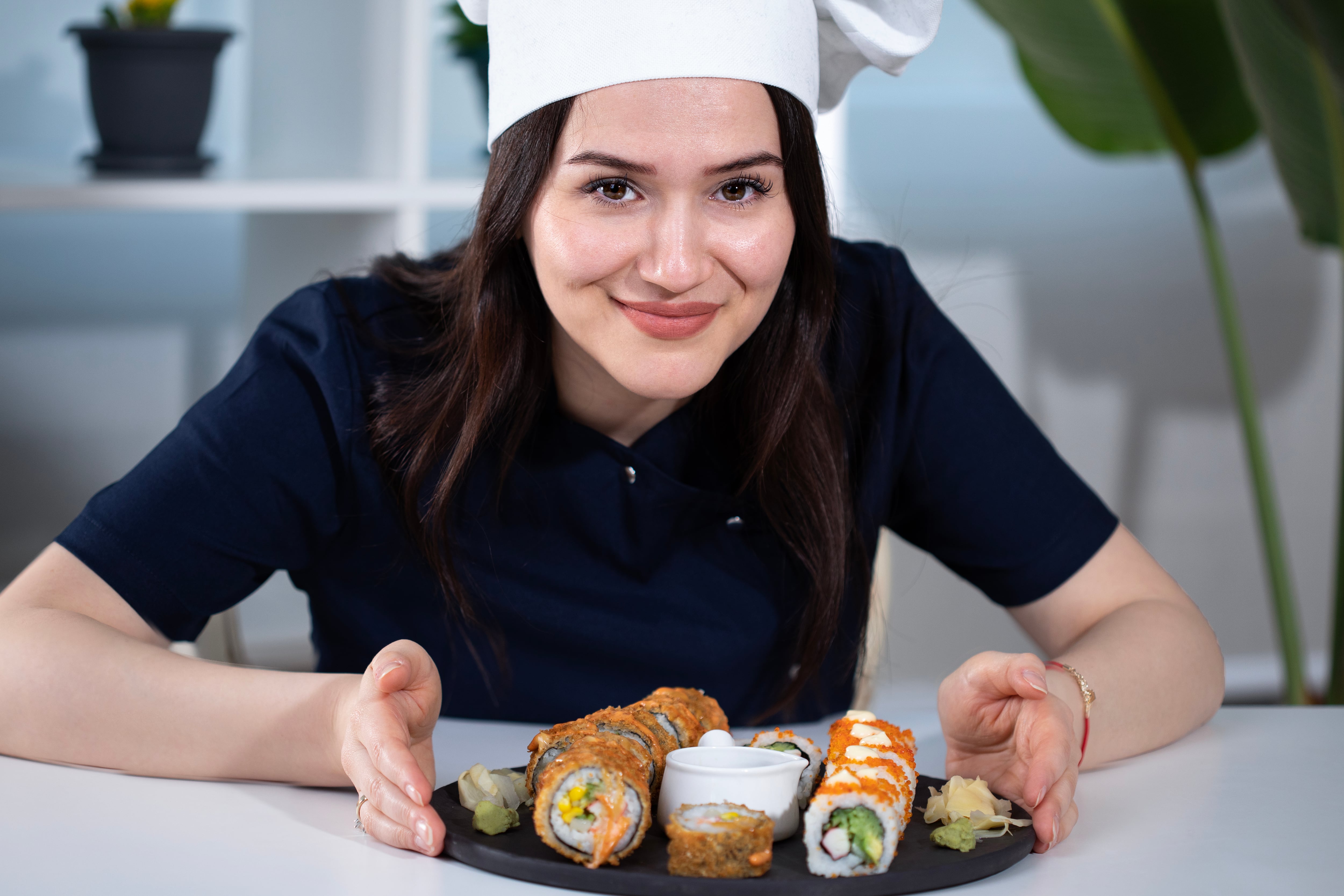 Hacer sushi para desayunar: una nueva forma conservadora de idealizar a las supermamás de Internet