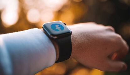 Facebook prepara su propio Apple Watch.