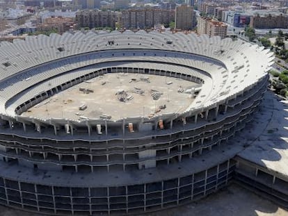 La obra del nuevo estadio del Valencia CF est&aacute; paralizada.