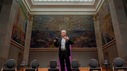 El historiador Timothy Snyder, durante una conferencia que dio en enero en la Universidad de Oslo.