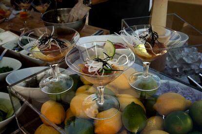 Un ceviche peruando llamado "Ceviche Nikei" en una cafetería.