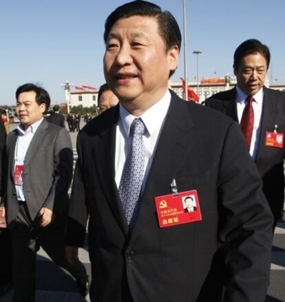 Xi Jinping se dirige al Gran Salón del Pueblo de Pekín.