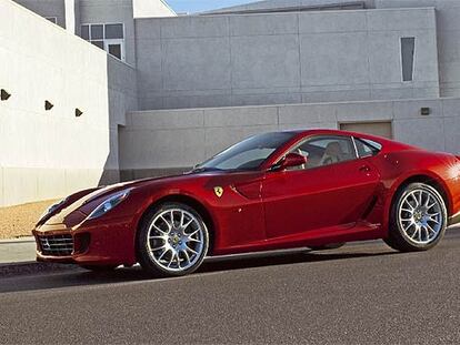 El nuevo 599 GTB Fiorano mantiene toda la esencia y el carisma de Ferrari.