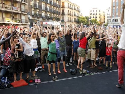 Representaci&oacute;n de Barrios n&oacute;madas en la plaza de Lavapi&eacute;s. 