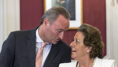 El expresidente de la Generalitat Alberto Fabra y la exalcaldesa de Valencia Rita Barberá.