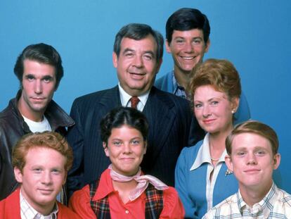 Los protagonistas de 'Happy Days' (de arriba a abajo y de izquierda a derecha) Henry Winkler, Tom Bosley, Anson Williams, Marion Ross, Don Most, Erin Moran y Ron Howard.
