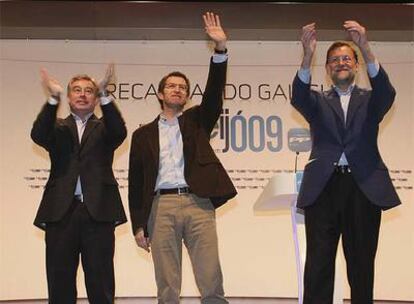 Xosé Manuel Barreiro, Alberto Núñez Feijóo y Mariano Rajoy, ayer en Lugo.