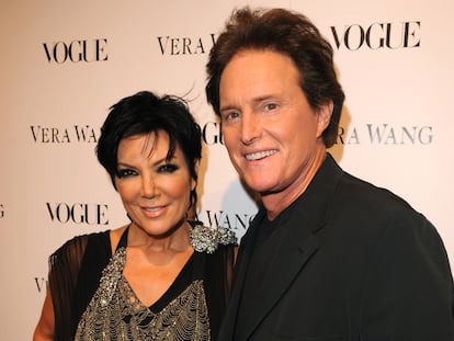 Kris y Caitlyn, entonces Bruce, Jenner, durante un evento en Los Ángeles (California), en marzo de 2010.