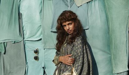 M.I.A., en la foto de la campa&ntilde;a de reciclaje de ropa usada.