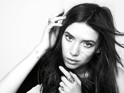 Lykke Li, cantante y compositora sueca.
