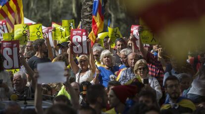 Concentraci&oacute;n frente al Tribunal Superior de Justica de Catalu&ntilde;a en conra de las detenciones de este mi&eacute;rcoles.