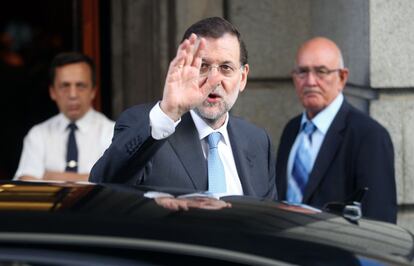 Llegada al Congreso del presidente del Gobierno Mariano Rajoy.