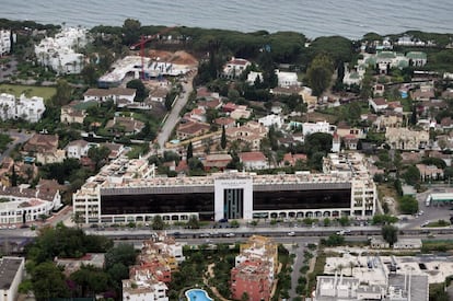 Vista aérea del Hotel Guadalpín en Marbella (Málaga) donde Isabel Panjoja compró un apartamento (el número 105) en 2003.