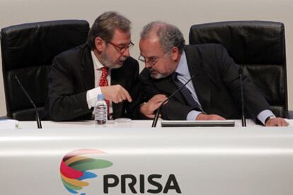 El presidente de la Comisión Ejecutiva del Consejo de Administración de PRISA, Juan Luis Cebrián, y el presidente de PRISA, Ignacio Polanco.