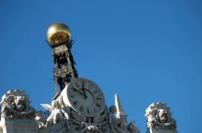 Fachada superior de la sede en Madrid del Banco de Espa&ntilde;a.