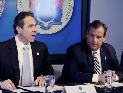 Os governadores de NY, Andrew Cuomo e de Nova Jersey, Chris Christie.