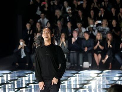 Alexander Wang tras el desfile de la colecci&oacute;n primavera/verano de Balenciaga para 2015.