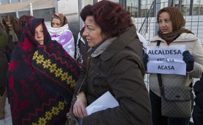 Protesta en Jerez de las trabajadoras de ayuda a domicilio.