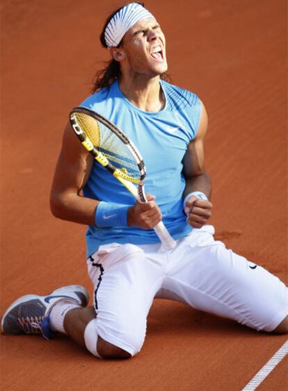 Rafael Nadal celebra su triunfo sobre Roger Federer.