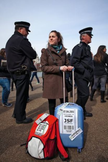Una manifestante de la convocatoria ‘No nos vamos, nos echan’ celebrada en Londres.