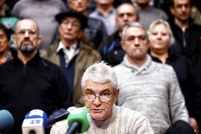 José Antonio López Ruiz, 'Kubati', durante la lectura del manifiesto.