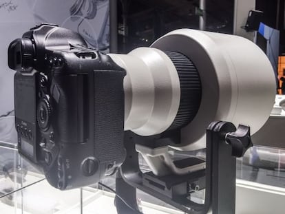 Prototipo del nuevo teleobjetivo 600mm f4 DO.