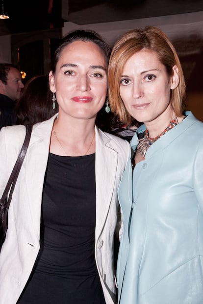 Empar Prieto, directora editorial de S Moda, con Nathalie Chaminade, portavoz de Sephora en España.