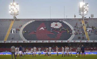 La plantilla de Veracruz durante un calentamiento. 